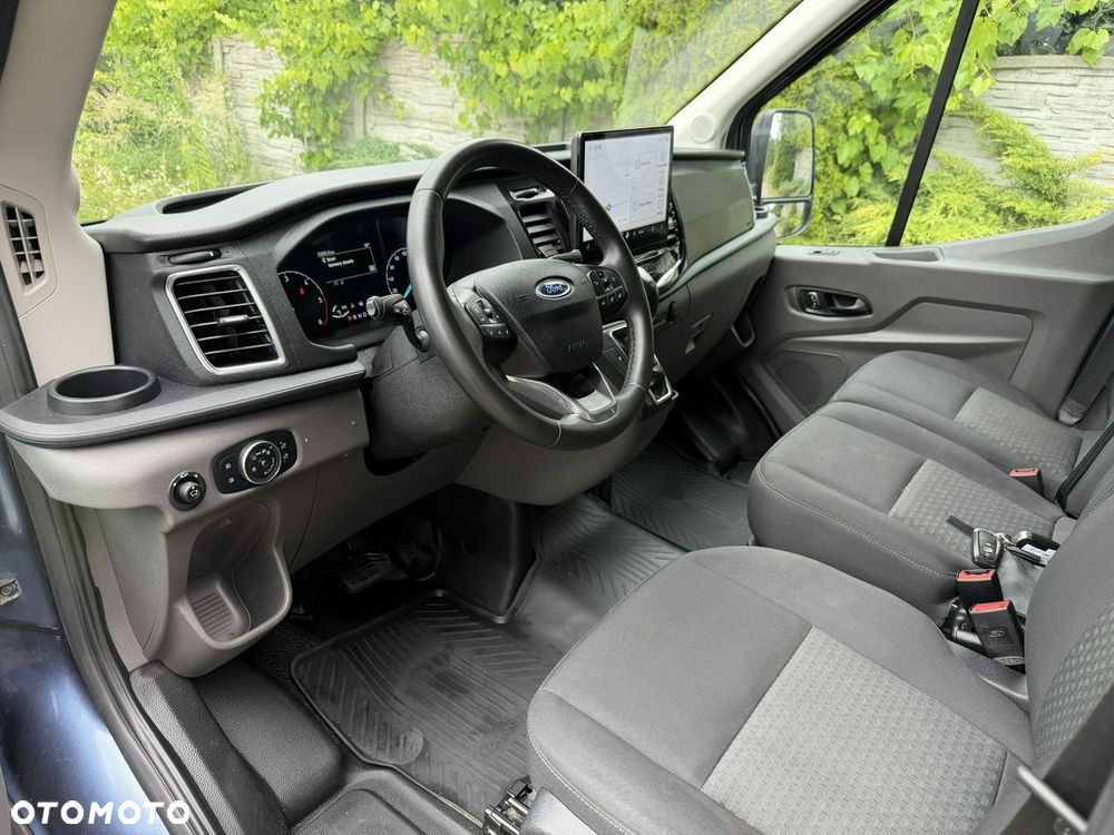 Ford Transit - 12