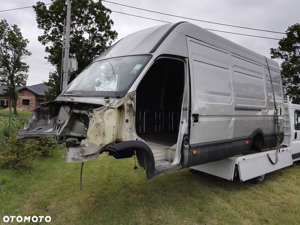 ćwiartka słupek fartuch błotnika iveco daily 06+ - 2