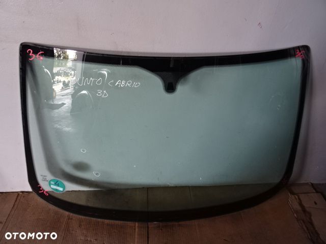 SZYBA CZOŁOWA PRZEDNIA FIAT PUNTO I CABRIO 93-99 BERTONE NR36 - 1