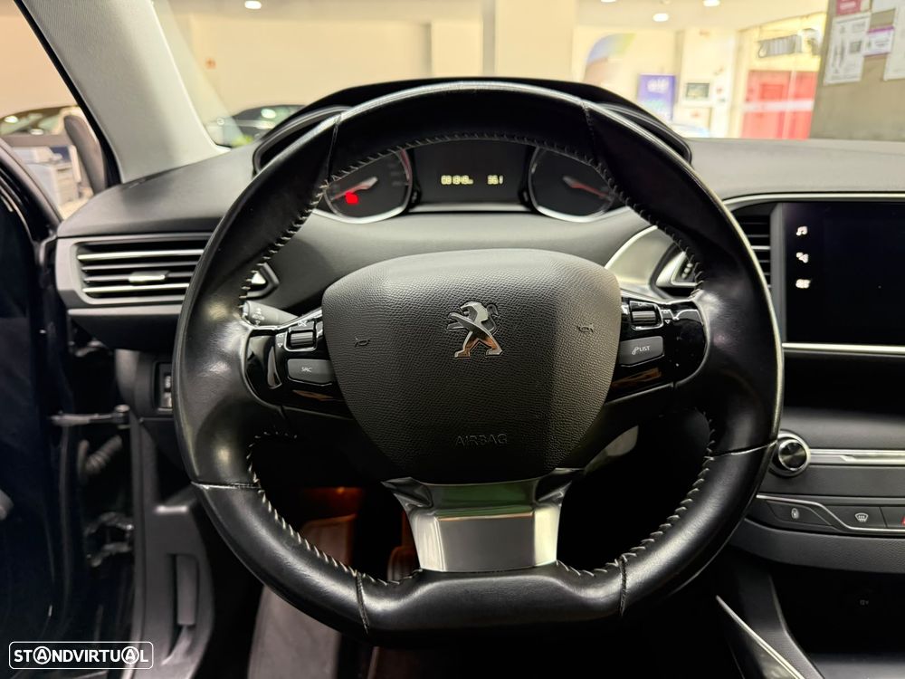 Peugeot 308 SW - 16