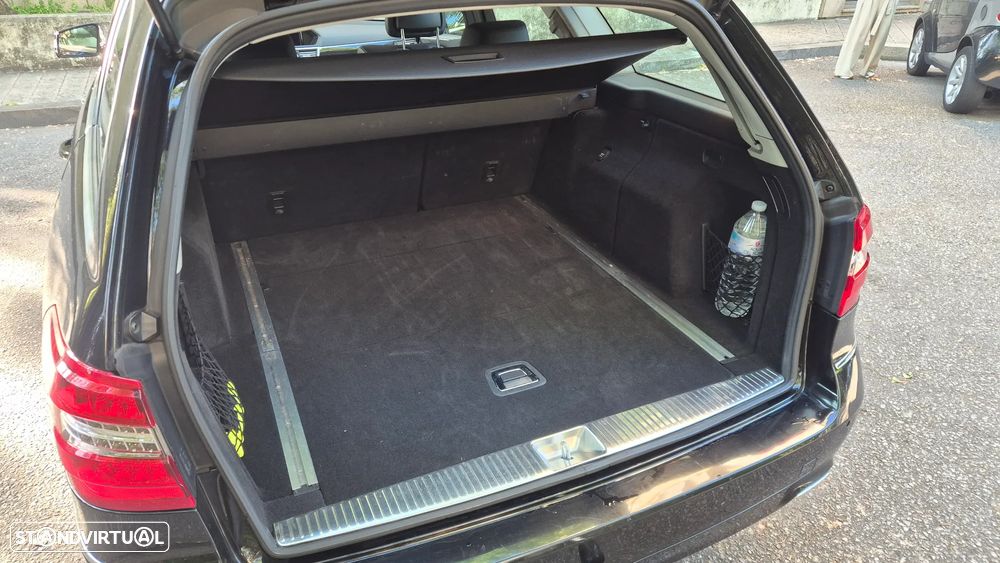 Mercedes-Benz E 250 CDi Avantgarde BlueEfficiency - 3