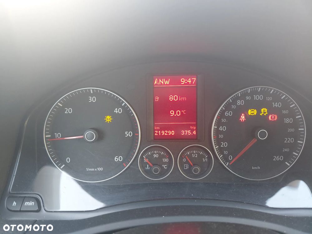 Volkswagen Golf - 21