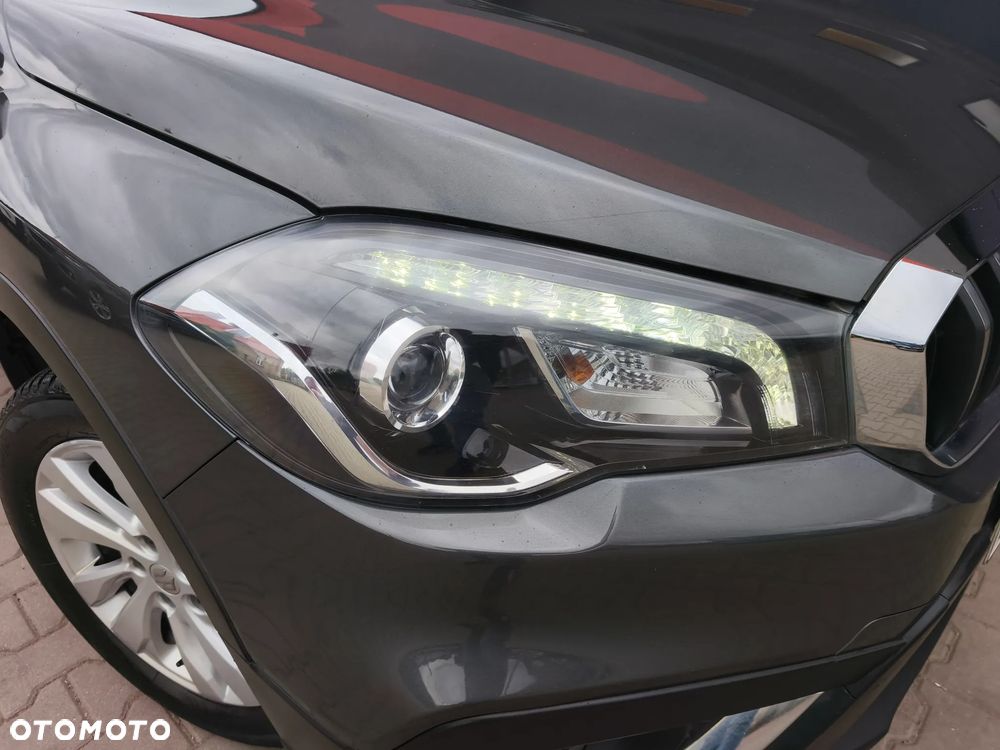 Suzuki SX4 S-Cross 1.0 T Premium - 10