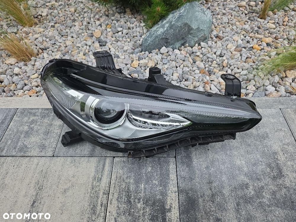 ALFA ROMEO GIULIA Lampa prawa przód Kompletna Bi-Xenon Led 50557244 - 2