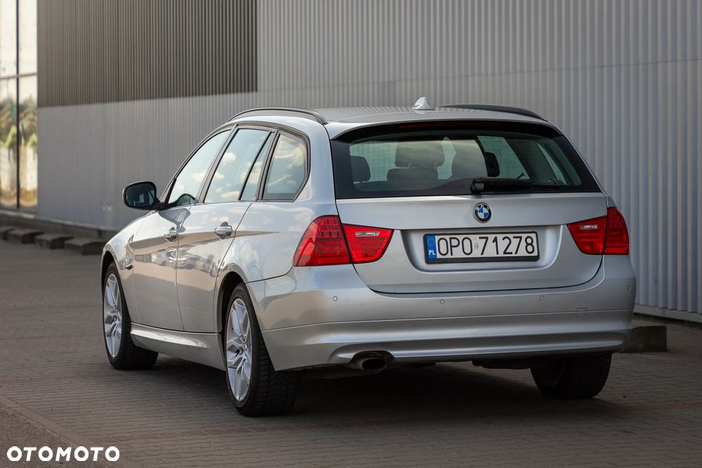 BMW Seria 3 318d DPF - 5