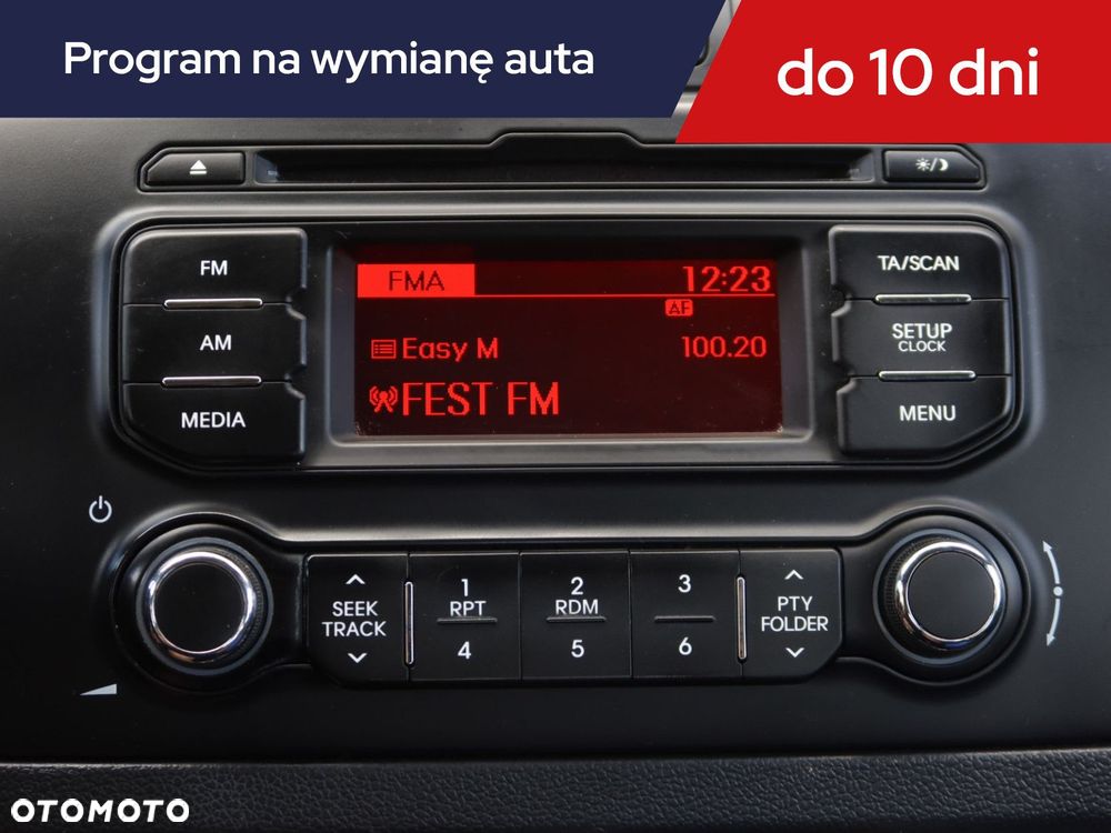 Kia Rio - 14