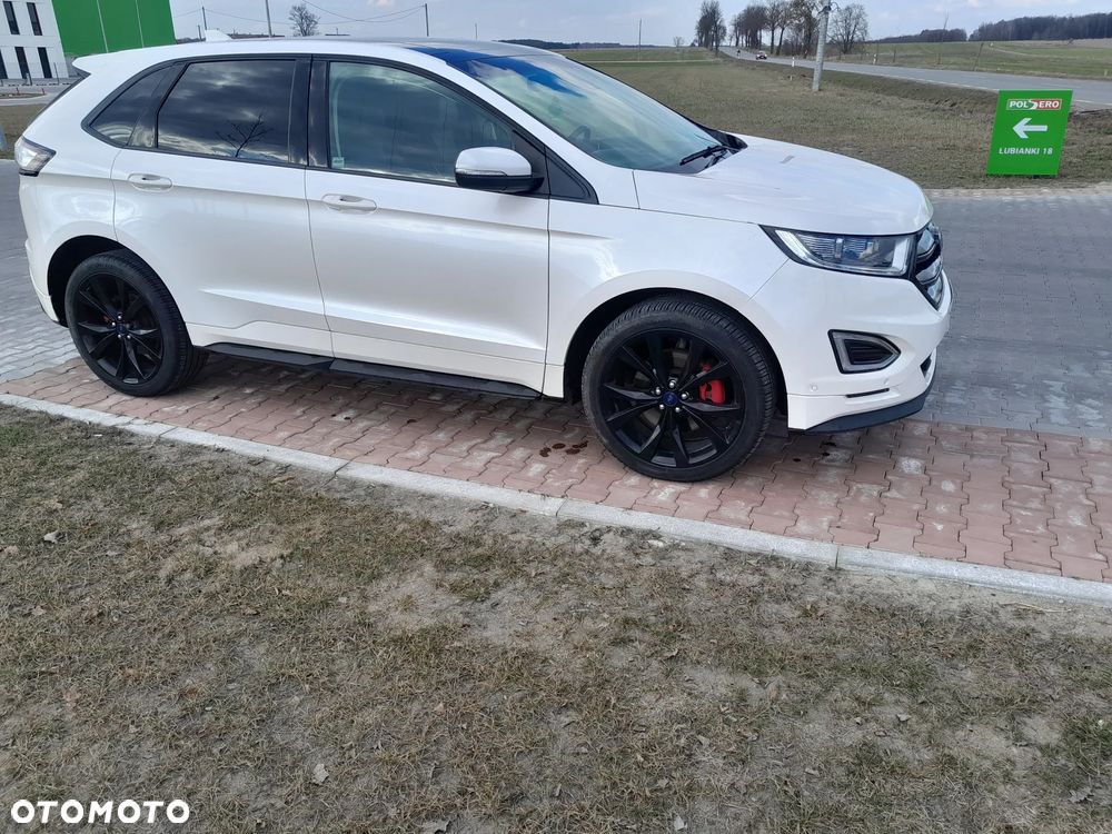 Ford Edge - 2