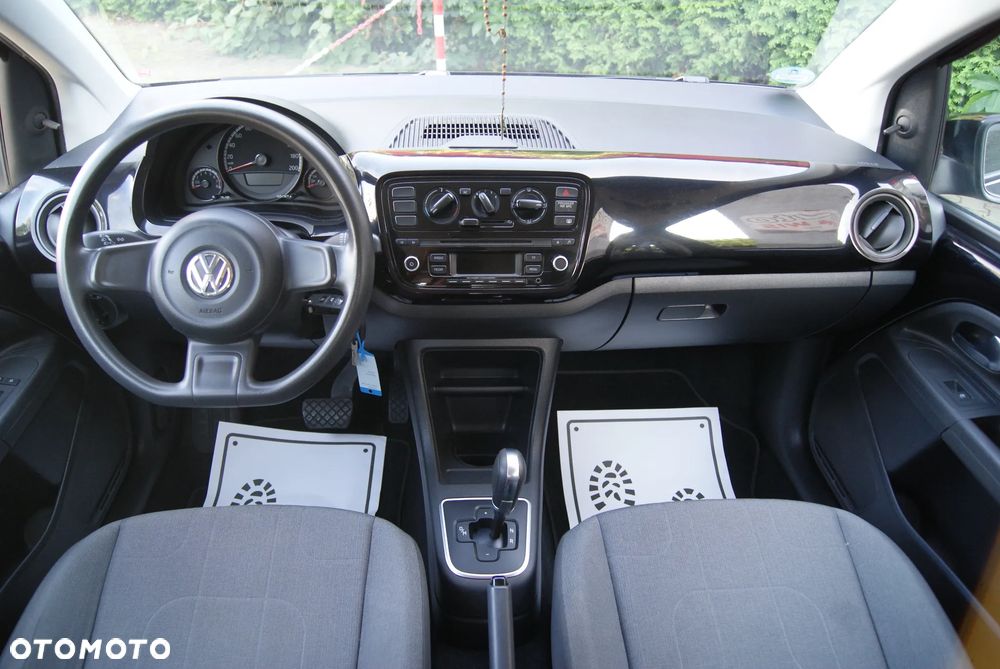 Volkswagen up! ASG move - 16