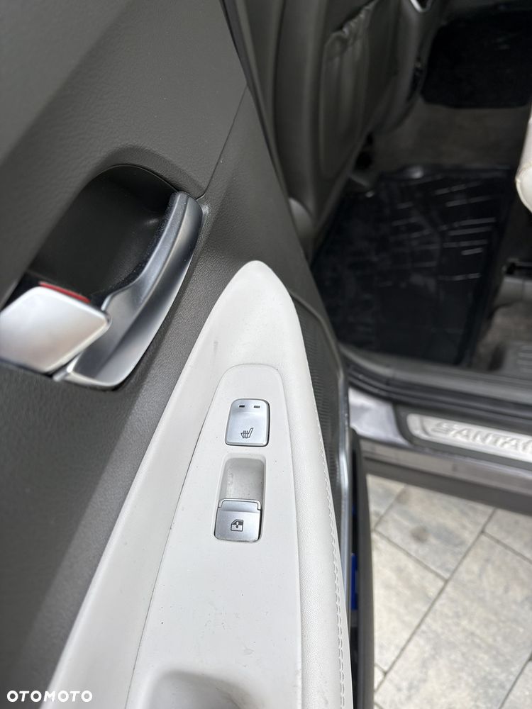 Hyundai Santa Fe 1.6 T-GDI HEV Platinum - 17