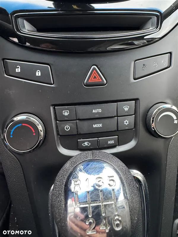 Chevrolet Orlando - 19
