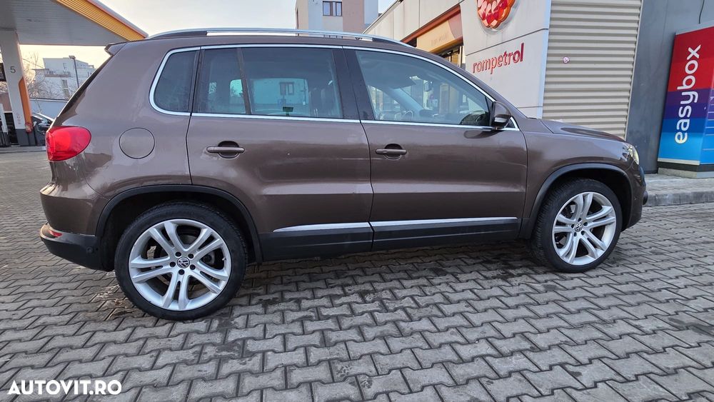 Volkswagen Tiguan 2.0 TDI DPF 4Motion BlueMotion Technology DSG Cup Sport & Style - 4