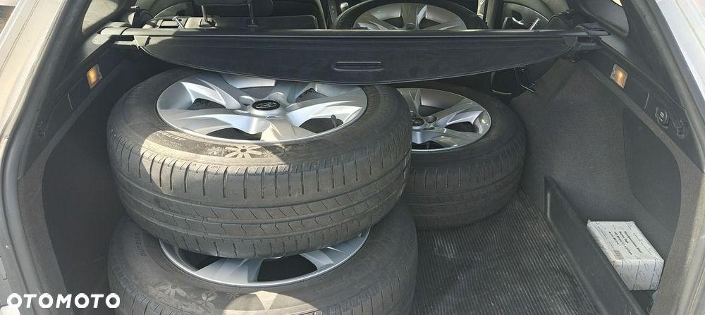 Hyundai i40 1.7 CRDi BlueDrive Business - 24