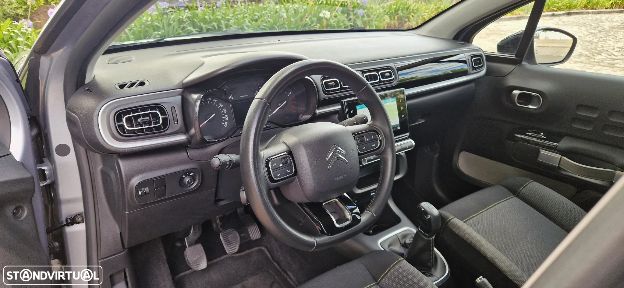 Citroën C3 1.2 PureTech Shine - 9