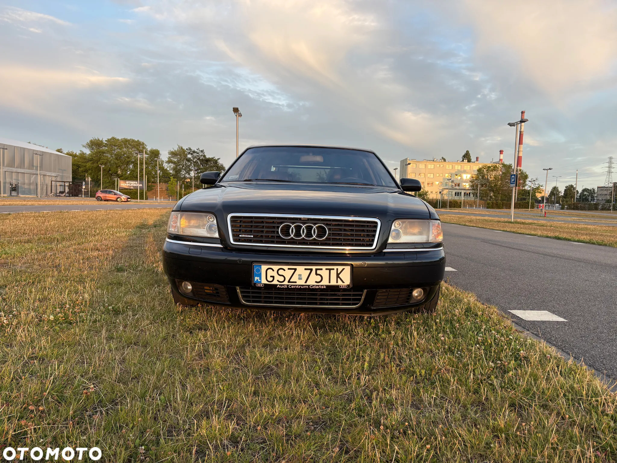 Audi A8 4.2 L Quattro - 10