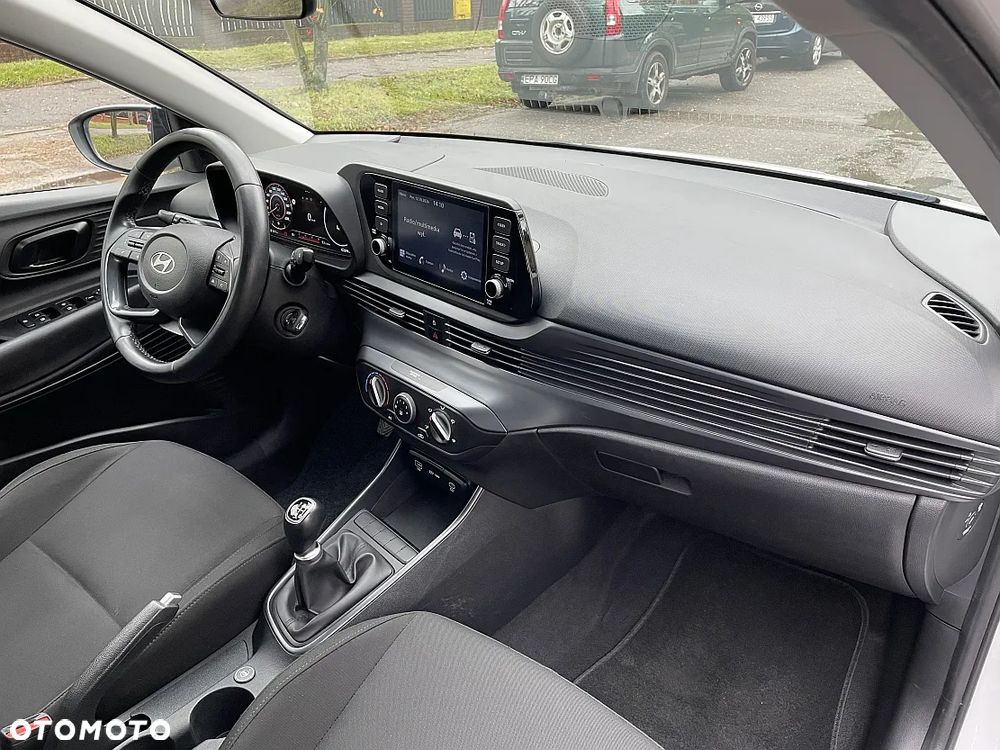 Hyundai i20 1.2 Modern - 32