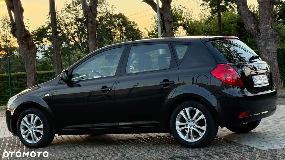 Kia Ceed 1.4 CVVT EX - 31