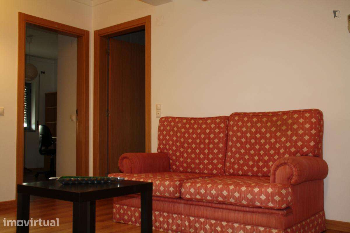 Quarto - localizado em Caparica Lisbon - Grande imagem: 4/20