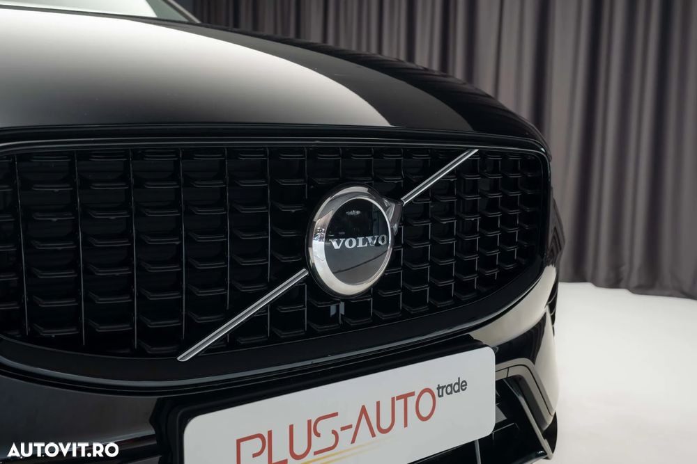 Volvo XC 60 B6 MHEV AT8 AWD R-Design - 5