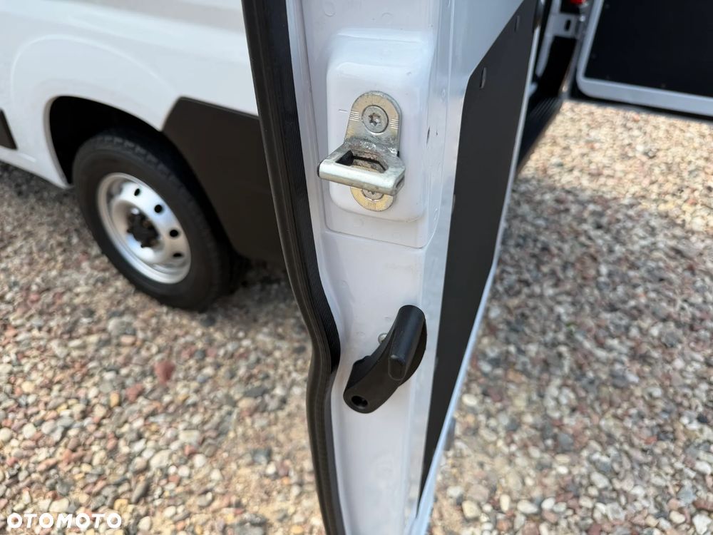 Fiat DUCATO L2H1 2.3 MultiJet 140KM Salon Polska Pierwszy Wł 100% Bezwypadkowy Kamera, Radio z ekr. dotykowym, Tempomat, Ogr.. Kier. skórzana, Klimatyzacja automatyczna, 2 komplety opon, Możliwość finansowania!! VAT-1 Kredyt Leasing!! - 40