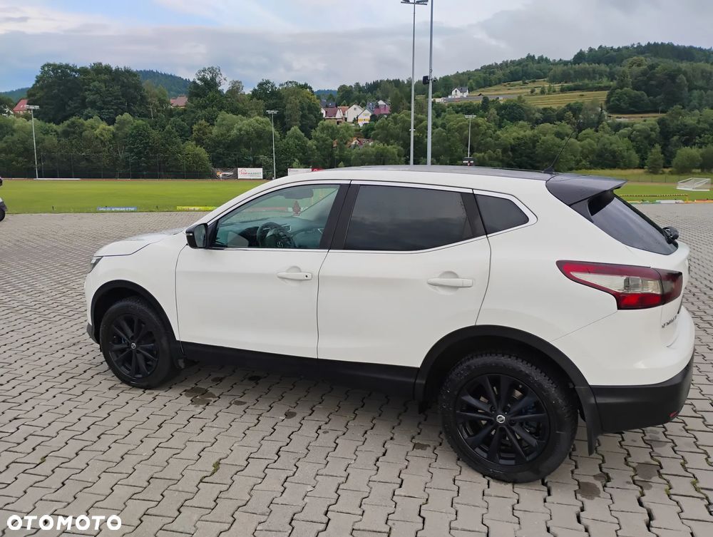 Nissan Qashqai 1.2 DIG-T Tekna EU6 - 4