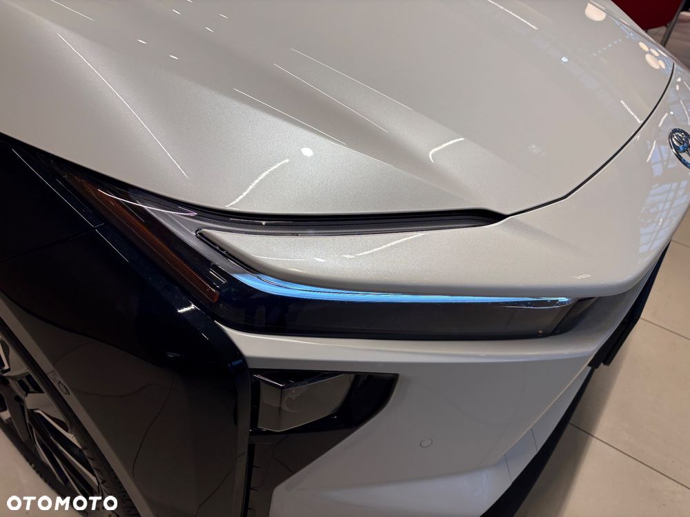Toyota bZ4X 73.1kWh 4x4 Executive - 9