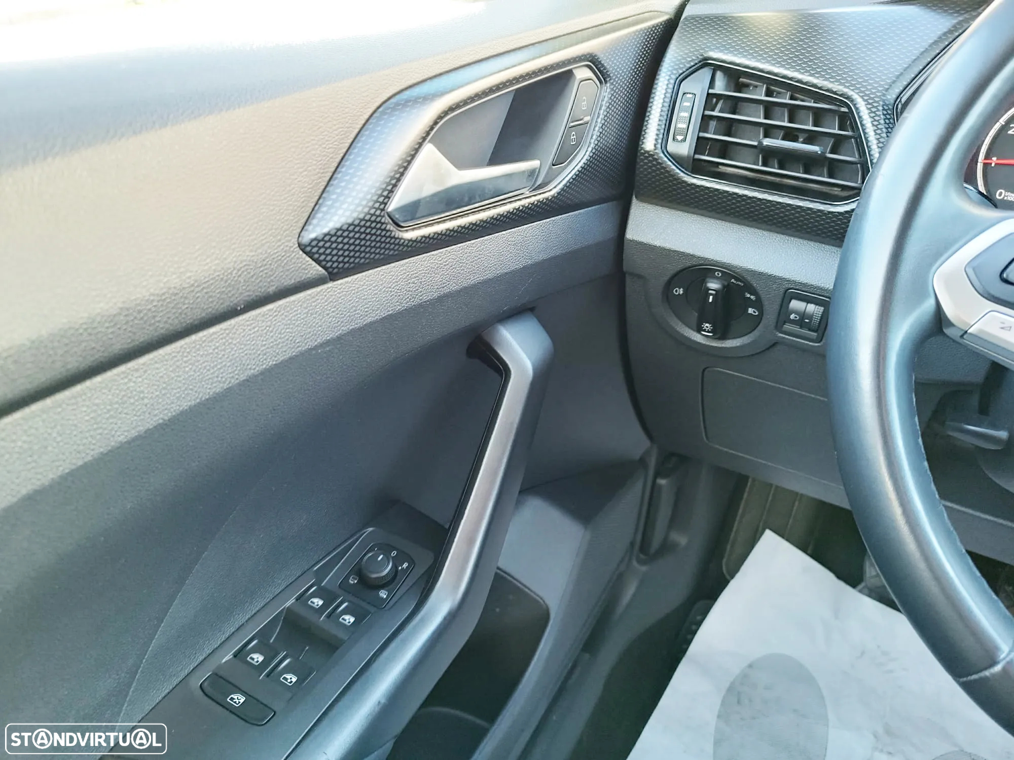VW T-Cross 1.0 TSI Life - 16