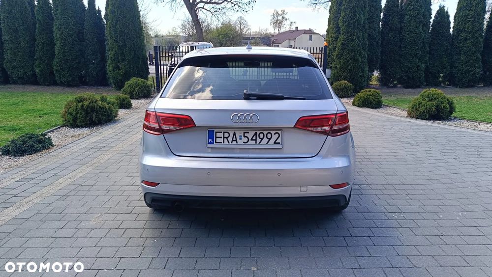 Audi A3 Sportback - 15
