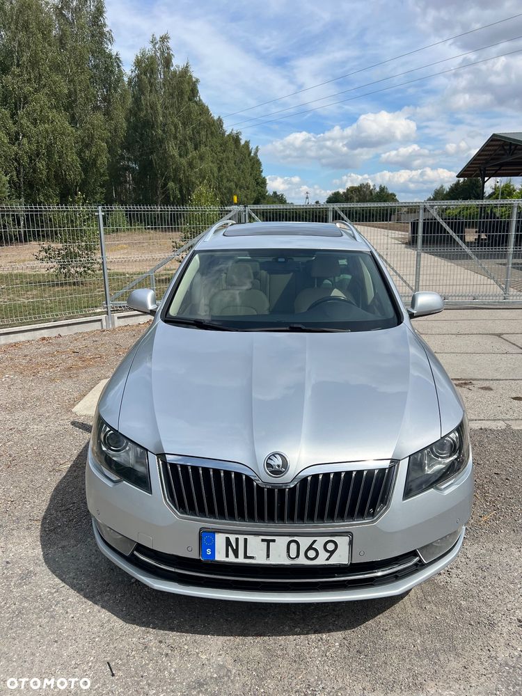 Skoda Superb 2.0 TDI 4x4 Elegance DSG - 3
