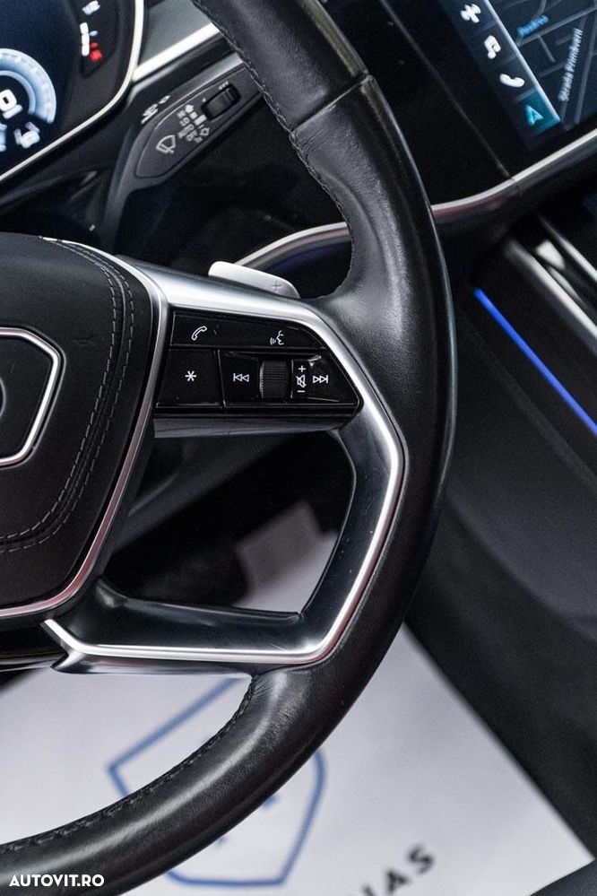 Audi A8 60 TFSI e quattro Tiptronic PHEV - 36