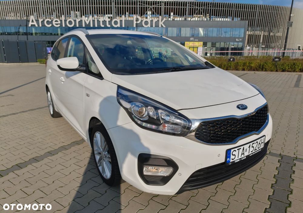 Kia Carens 1.6 GDI Dream-Team Edition - 10