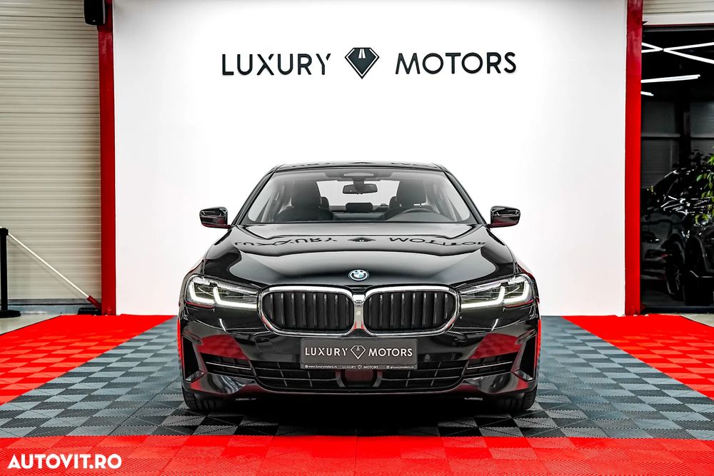 BMW Seria 5 530e Aut. - 3