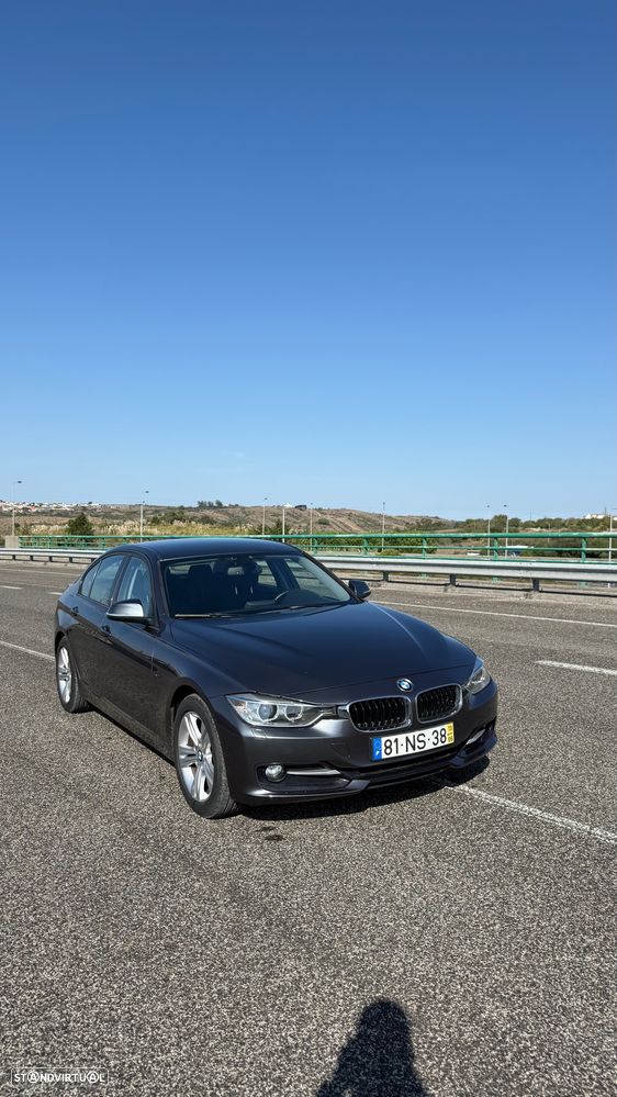 BMW 320 d EfficientDynamics Line Sport - 3