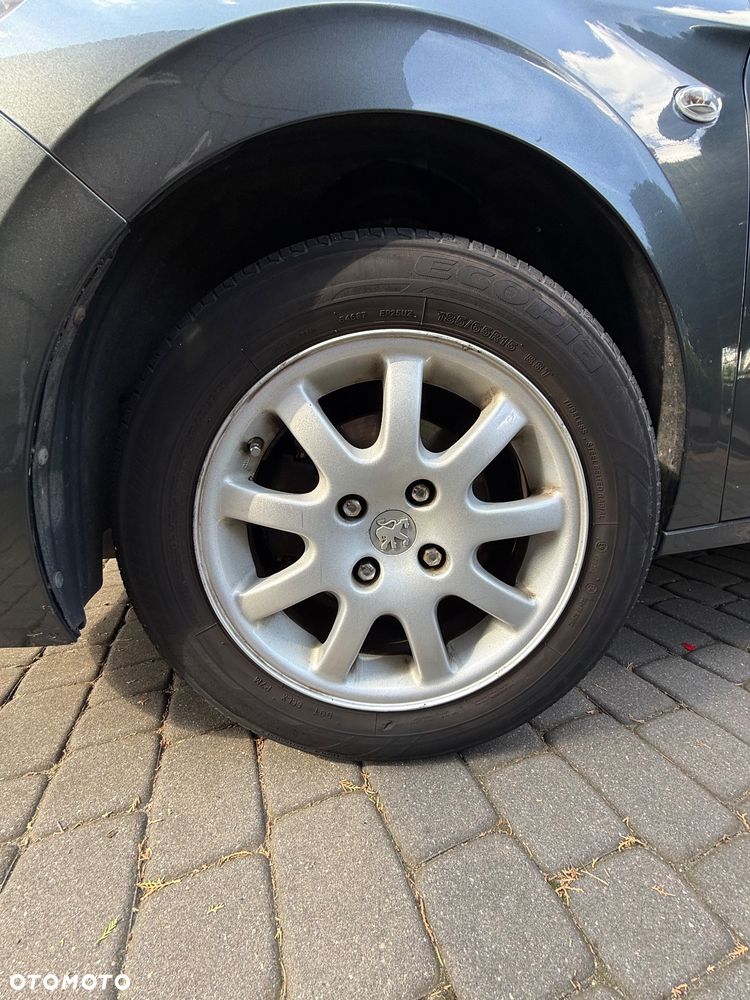 Peugeot 301 1.6 VTi Active - 10