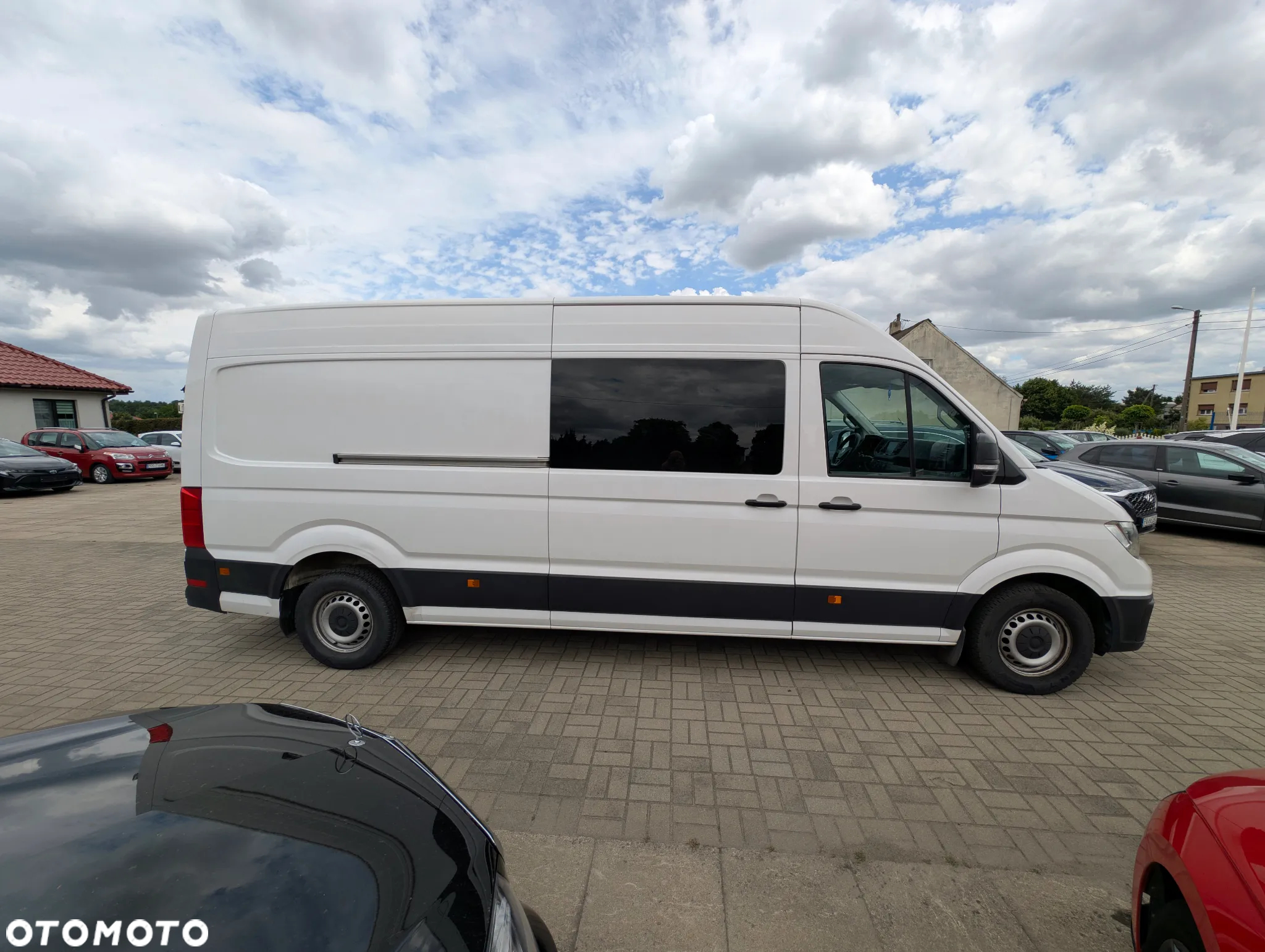 Volkswagen Crafter brygadówka 6 osób, ładowność 1177kg, Krajowy - 29