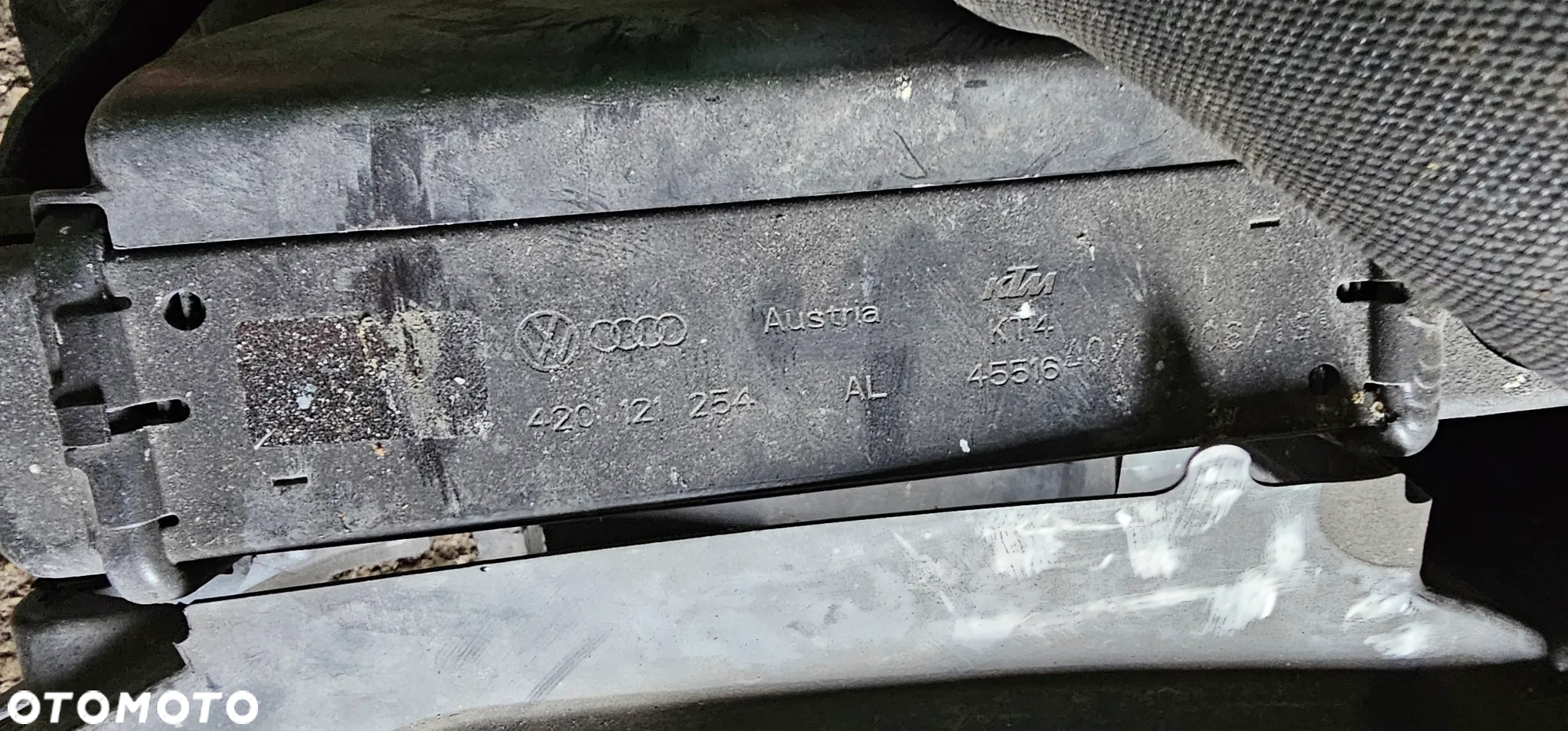 Chłodnica środkowa wlot radiator Audi R8 420121254AL - 5