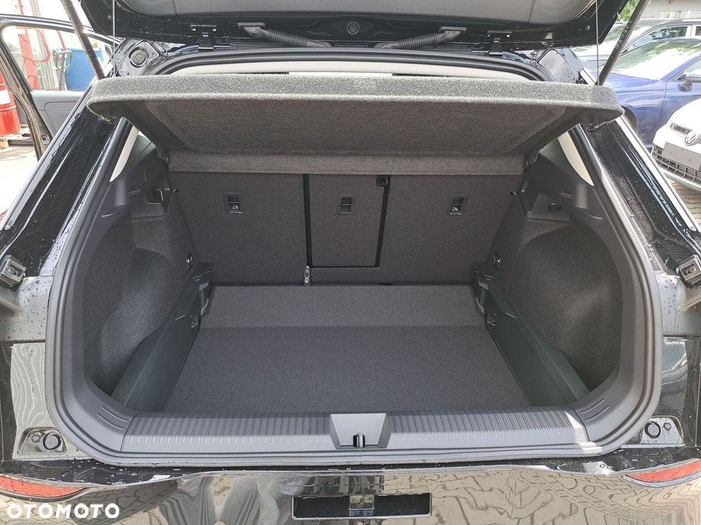 Volkswagen T-Roc - 18