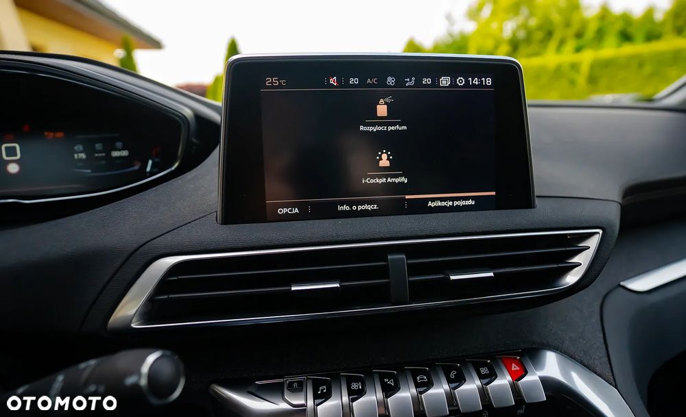 Peugeot 3008 PureTech 130 Stop & Start GPF Allure - 40