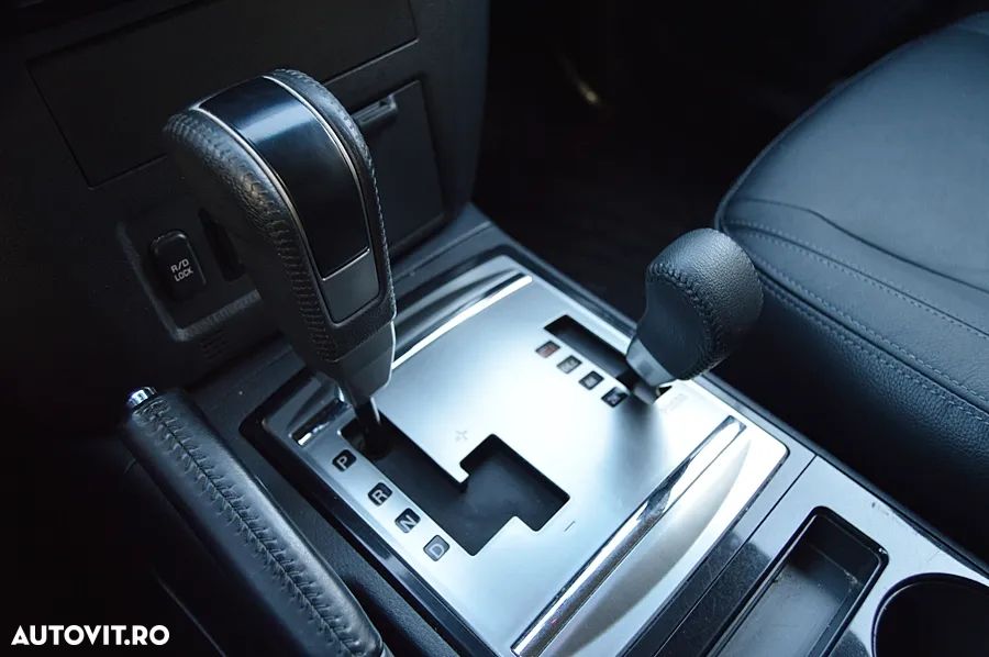 Mitsubishi Pajero 3.2 DI-D Instyle - 29