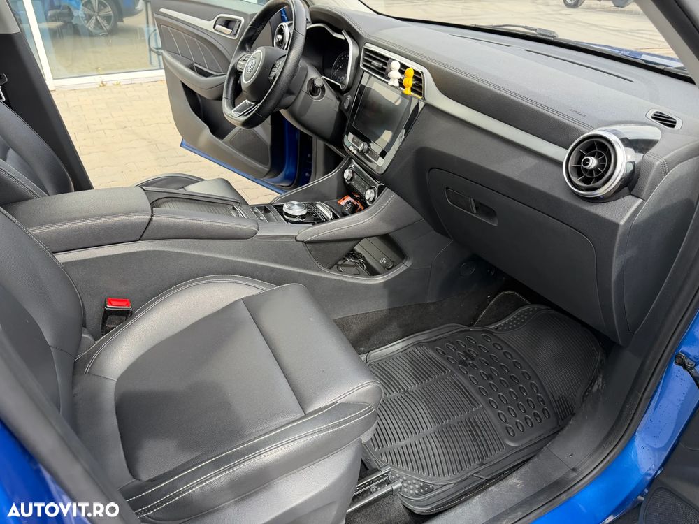 MG ZS EV Standard Luxury - 13