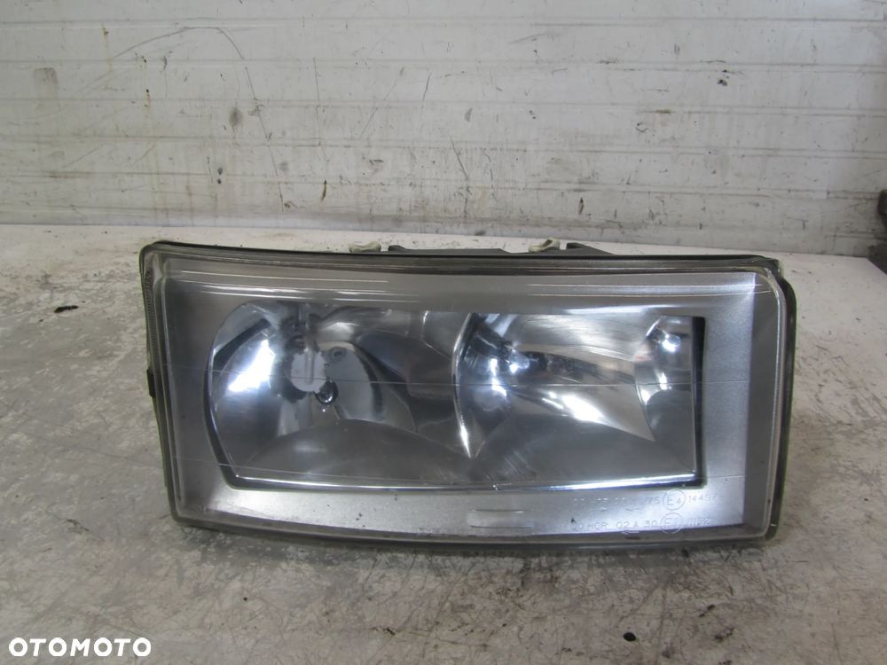 iveco daily 99->reflektor prawy przód uk - 1