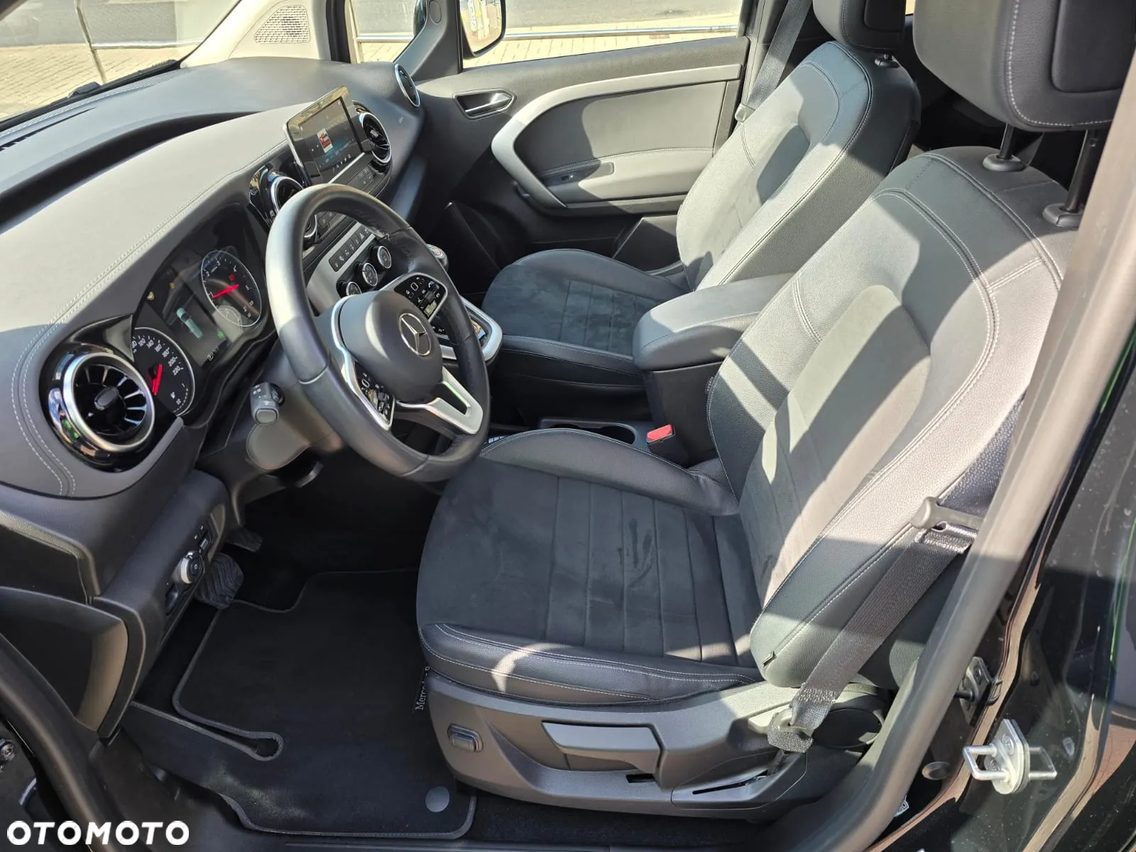 Mercedes-Benz Klasa T 180 d Progressive - 8