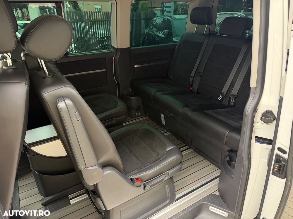 Volkswagen Multivan - 13