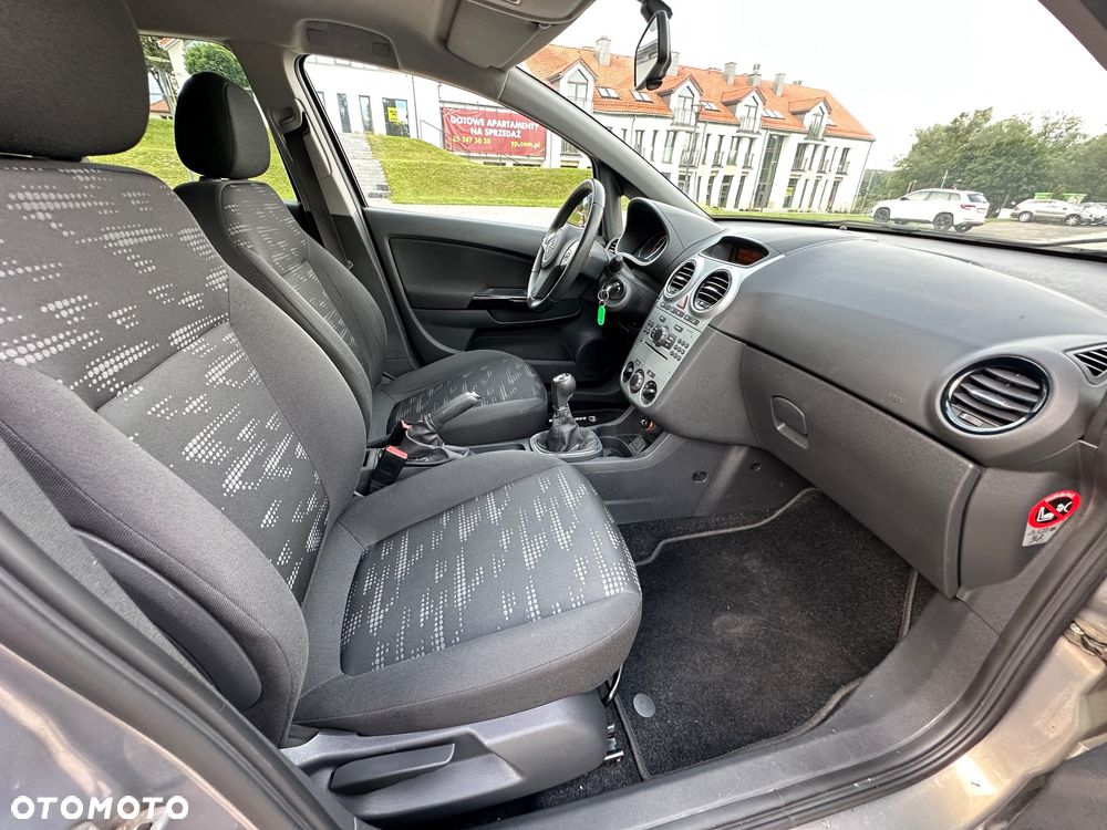 Opel Corsa - 27