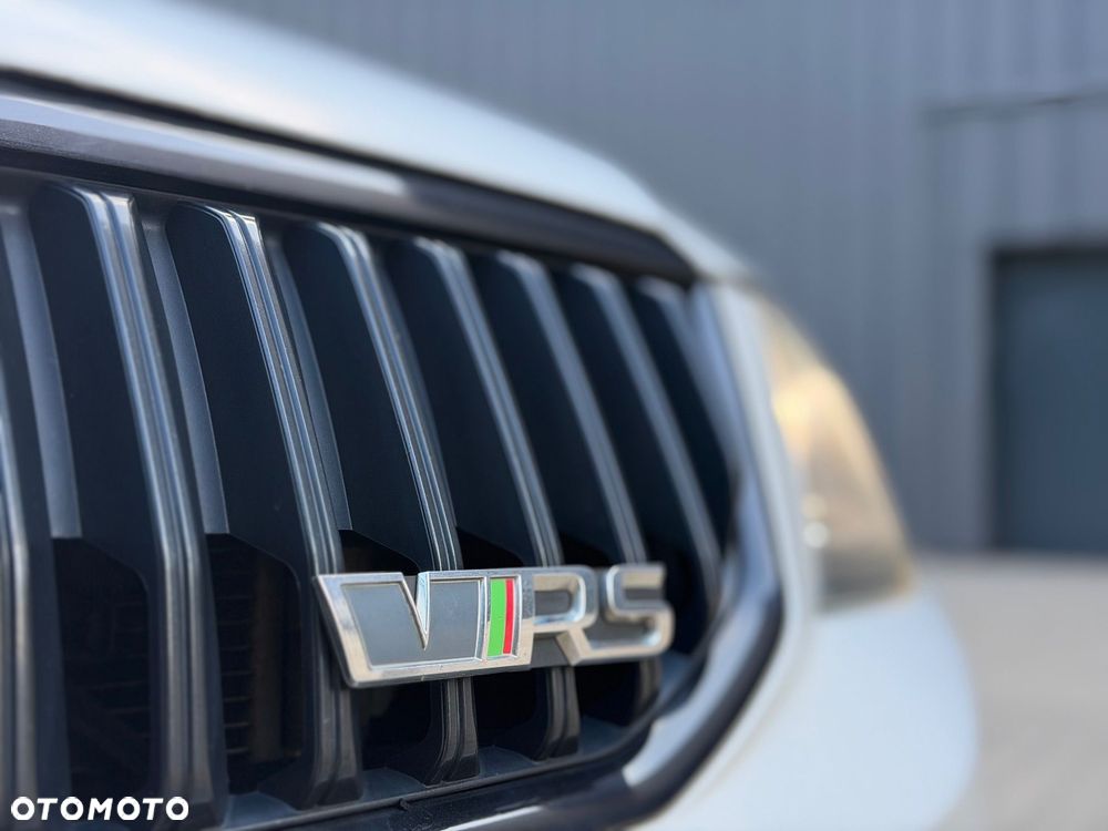 Skoda Octavia 2.0 TDI DSG RS - 16