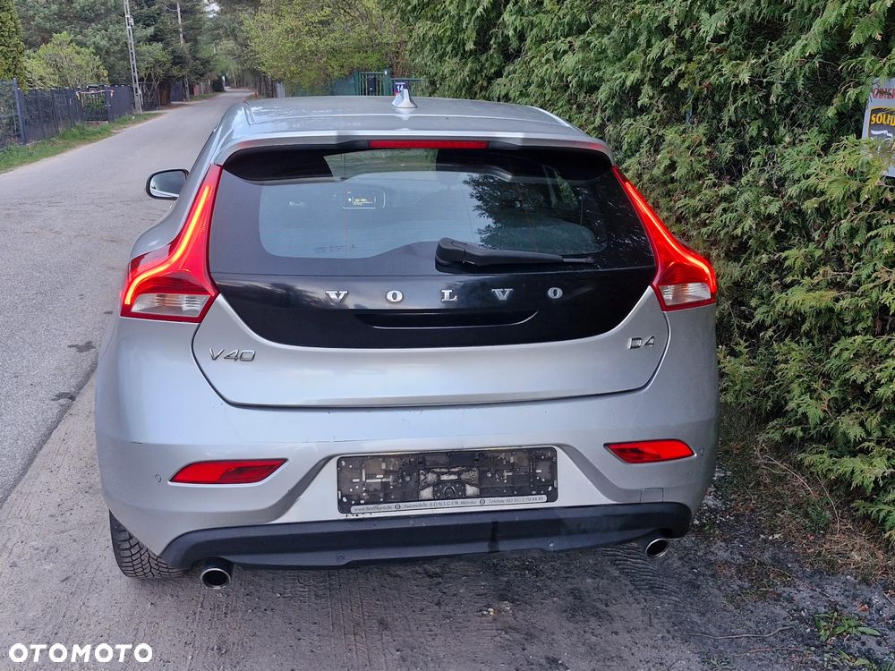 Volvo V40 D4 Inscription - 10