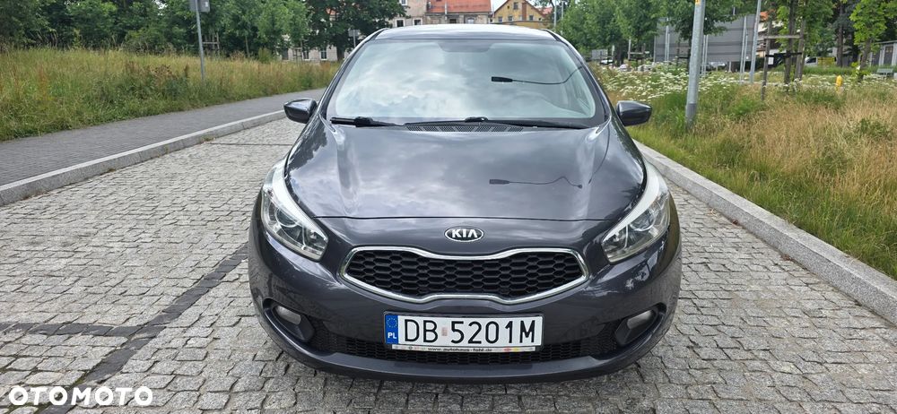 Kia Ceed - 6