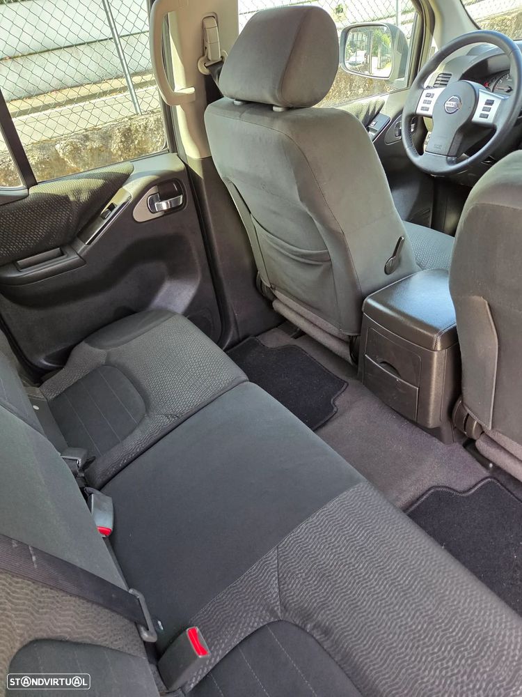 Nissan Navara 2.5 dCi CD XE P.Comfort +DPF+C-Channel 4WD - 8