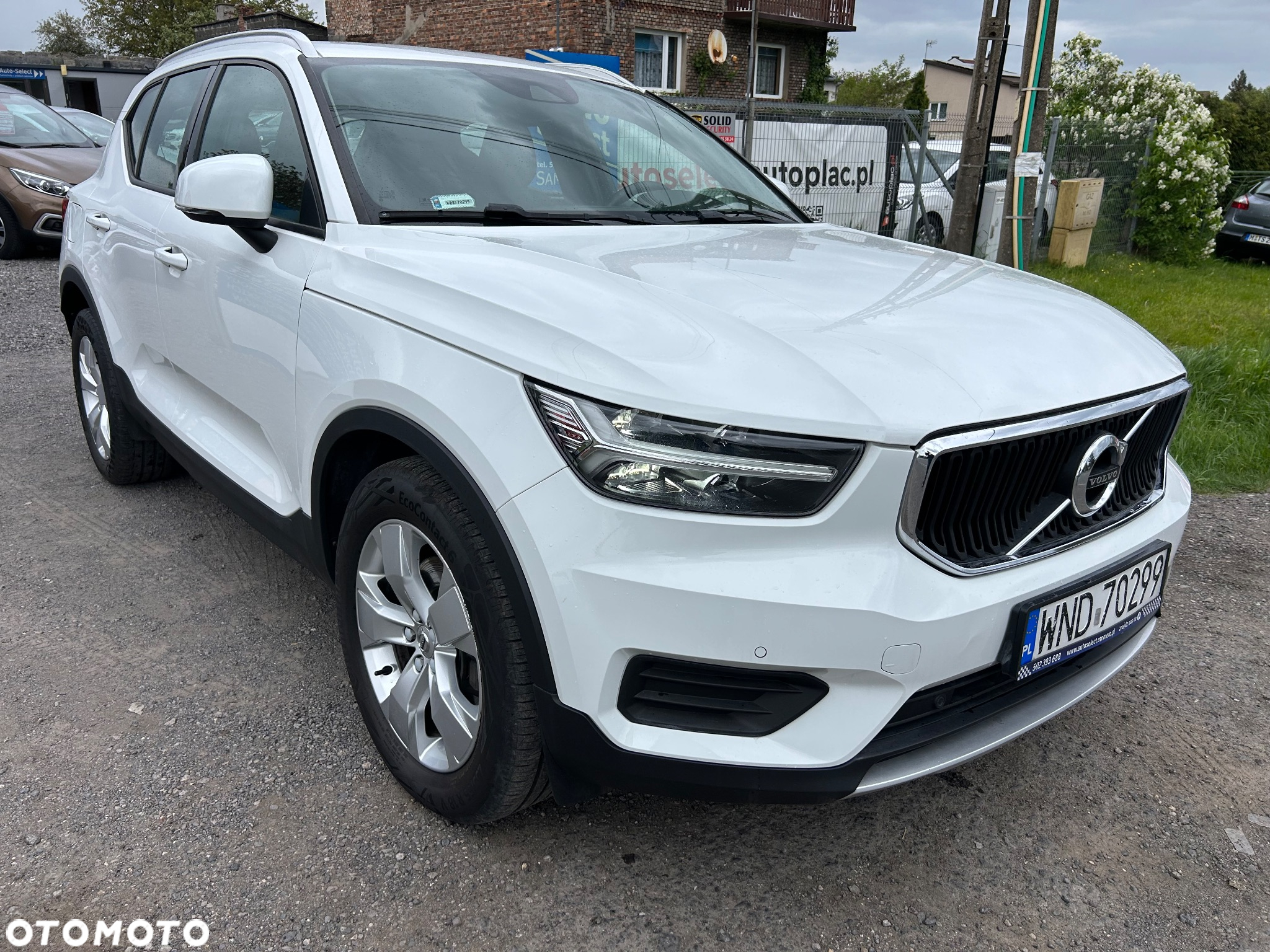 Volvo XC 40 T5 AWD Momentum Pro - 4