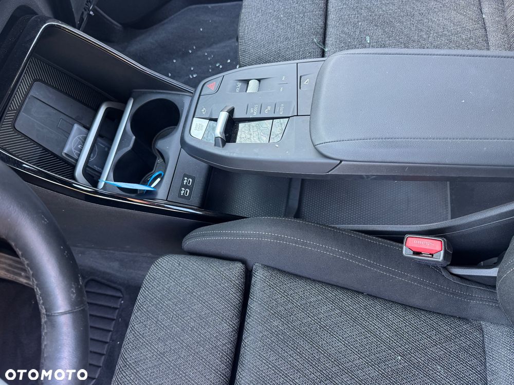 BMW X1 sDrive18i sport - 12