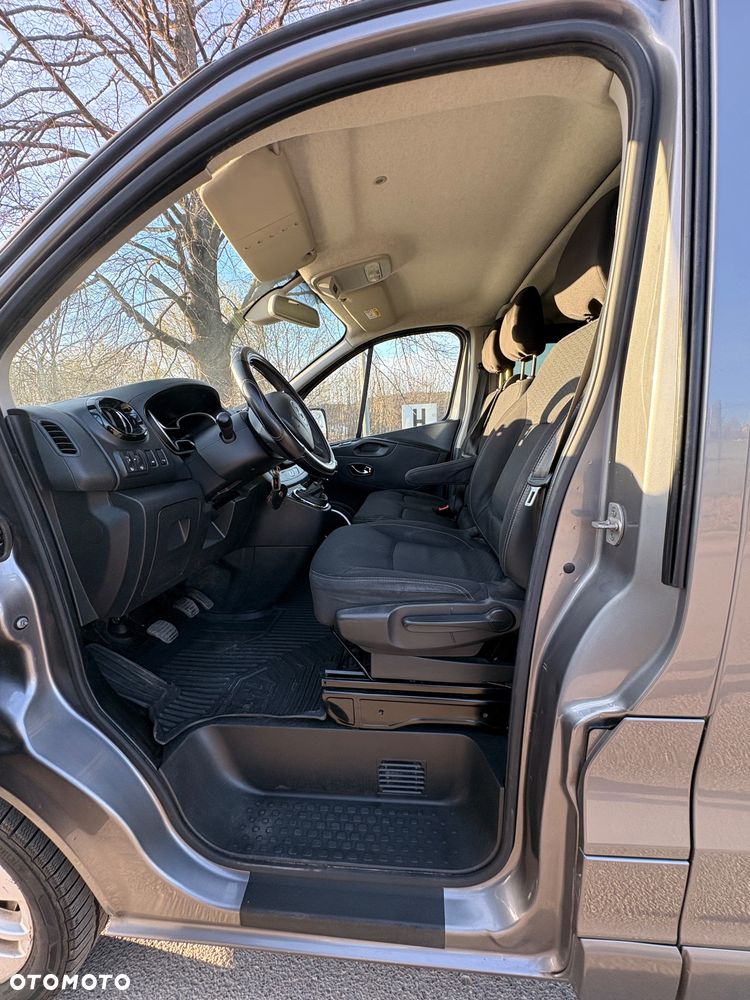 Opel Vivaro - 11